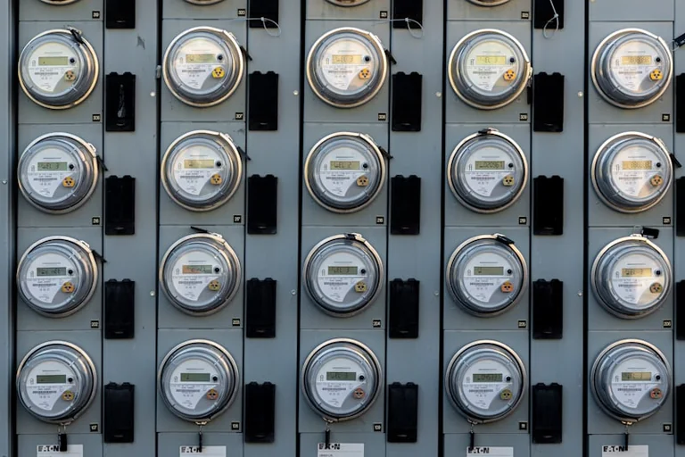 Biržinė elektra rudenį: kaip gali keistis sąskaitos Lietuvoje