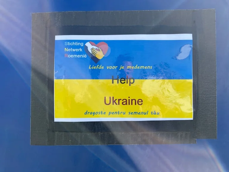 Rugpjūčio 24-oji: kaip saugiai aukoti Ukrainai Lietuvoje