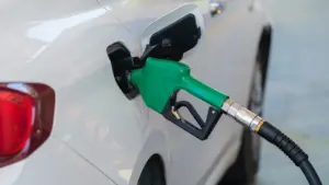 Kiek kainuos kelionė automobiliu: apskaičiuokite degalų išlaidas